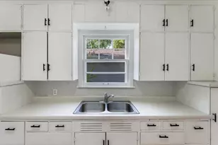 401 Julii St, Willmar, MN 56201 - Photo 7