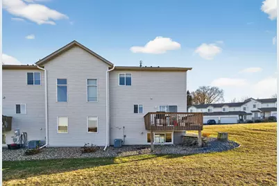 748 Baylee Place SW, Pine Island, MN 55963 - Photo 7