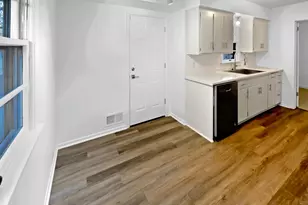 8610 31st Ave N, Crystal, MN 55427 - Photo 9