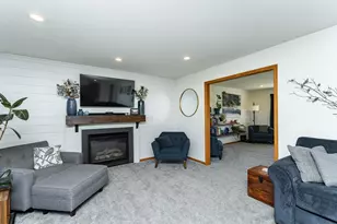 61528 248th Ave, Mantorville, MN 55955 - Photo 9