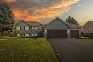 13409 Parkwood Dr, Burnsville, MN 55337 - Photo 5