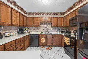 7107 Robinwood Bay, Woodbury, MN 55125 - Photo 13