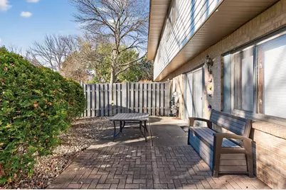 7107 Robinwood Bay, Woodbury, MN 55125 - Photo 23