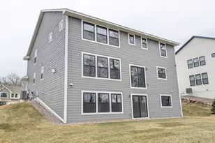 1955 Royal Blvd N, Lake Elmo, MN 55042 - Photo 3