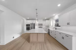 1955 Royal Blvd N, Lake Elmo, MN 55042 - Photo 5