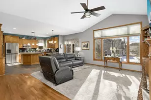 18481 98th Pl N, Maple Grove, MN 55311 - Photo 9