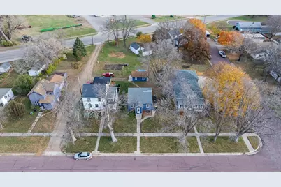 912 Rowland Street, Tracy, MN 56175 - Photo 27