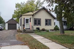 215 Belle Ave, Mankato, MN 56001 - Photo 1