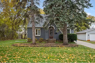 833 Summit Avenue, Saint Paul Park, MN 55071 - Photo 1