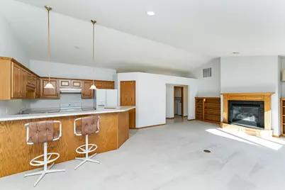 708 7 1/2 Street Circle NW, Kasson, MN 55944 - Photo 9