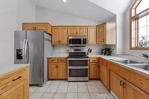 613 Ash Cir, Belle Plaine, MN 56011 - Photo 15