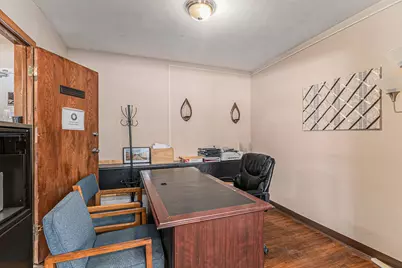 1900 Vincent Avenue N, Minneapolis, MN 55411 - Photo 17