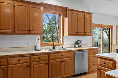 12737 Stoney Way, Eden Prairie, MN 55347 - Photo 17