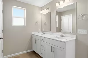 5581 Yucca Ln N, Plymouth, MN 55446 - Photo 9