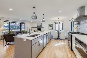 4909 Trillium Ln, Edina, MN 55435 - Photo 7