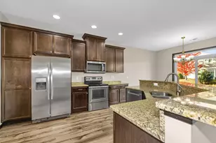 12484 Bataan St NE, Blaine, MN 55449 - Photo 9