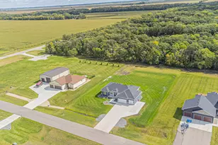 6910 2nd St NW, Moorhead, MN 56560 - Photo 7