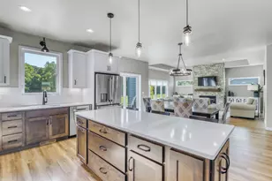 6910 2nd St NW, Moorhead, MN 56560 - Photo 25