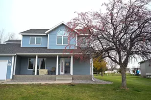 407 Kroshus Dr, Dilworth, MN 56529 - Photo 3