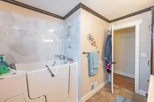 110 Circle Dr, Jackson, MN 56143 - Photo 15
