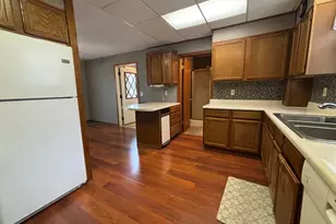 219 S 9th St, Montevideo, MN 56265 - Photo 17