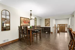 1101 Knob Hill Rd, Burnsville, MN 55337 - Photo 7