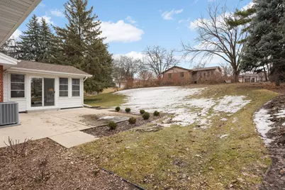 1101 Knob Hill Road, Burnsville, MN 55337 - Photo 35