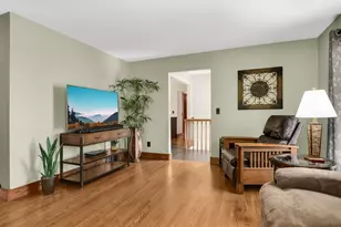 1101 Knob Hill Rd, Burnsville, MN 55337 - Photo 11