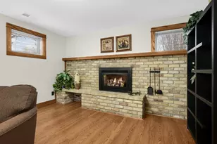 1101 Knob Hill Rd, Burnsville, MN 55337 - Photo 25