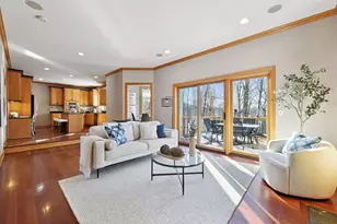 5474 Carrie Ln, Excelsior, MN 55331 - Photo 9