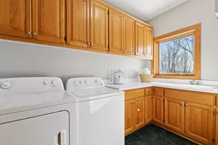 5474 Carrie Ln, Excelsior, MN 55331 - Photo 15