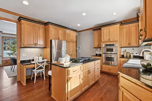 5474 Carrie Ln, Excelsior, MN 55331 - Photo 11