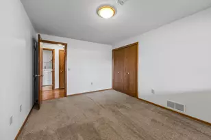 31883 Lakeway Dr NE, Cambridge, MN 55008 - Photo 69