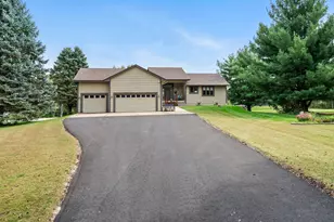 31883 Lakeway Dr NE, Cambridge, MN 55008 - Photo 1