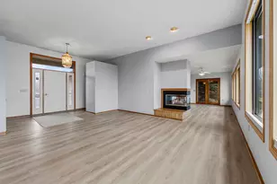 31883 Lakeway Dr NE, Cambridge, MN 55008 - Photo 19