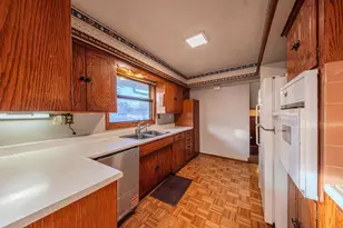 1633 Etna St, Saint Paul, MN 55106 - Photo 27