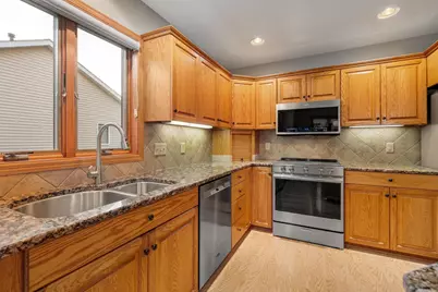 1511 16th Avenue SW, Austin, MN 55912 - Photo 5