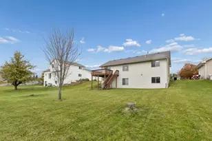 110 Summerfield Dr, Waverly, MN 55390 - Photo 29