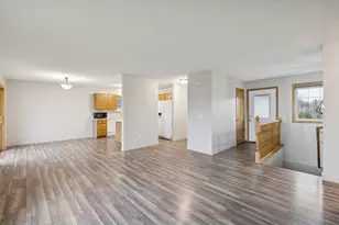 110 Summerfield Dr, Waverly, MN 55390 - Photo 5