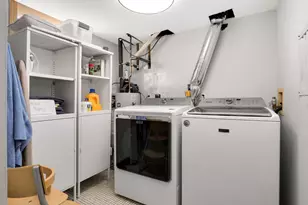 808 W 28th St, Minneapolis, MN 55408 - Photo 35