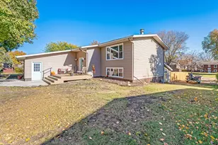 302 N Manyaska St, Sherburn, MN 56171 - Photo 35