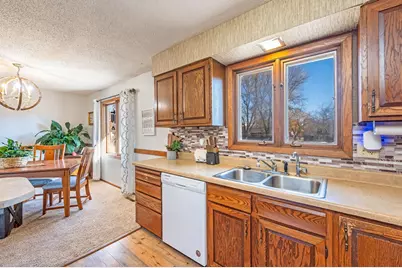 302 N Manyaska Street, Sherburn, MN 56171 - Photo 11