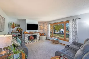 302 N Manyaska St, Sherburn, MN 56171 - Photo 5