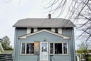 2023 6th Ave E, Hibbing, MN 55746 - Photo 1