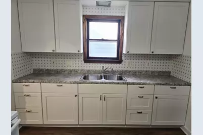 608 12th Street NE, Austin, MN 55912 - Photo 5