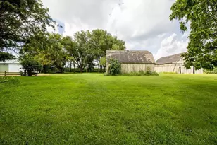 11197 608th Ave, Danville Twp, MN 56068 - Photo 37