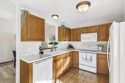 15681 Flackwood Way, Apple Valley, MN 55124 - Photo 11