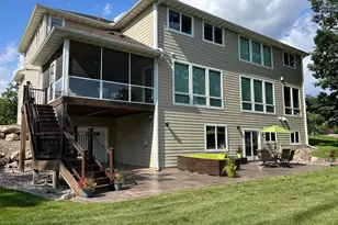 18928 Katrine Ct, Lakeville, MN 55044 - Photo 5