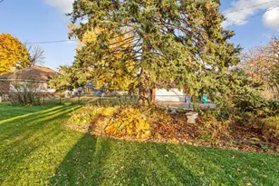 233 E School St, Owatonna, MN 55060 - Photo 39