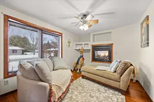 200 Griffin Ave NE, Hutchinson, MN 55350 - Photo 11